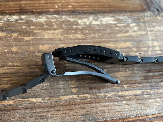 Titanium Link